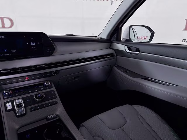 2025 White Hyundai Palisade SEL Premium 7 Passenger FWD SUV