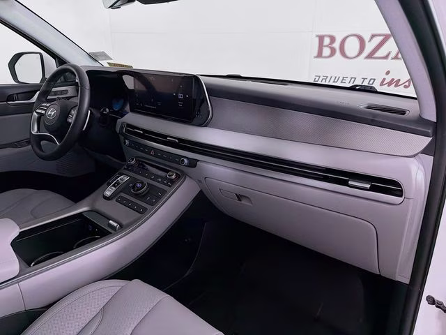 2025 White Hyundai Palisade SEL Premium 7 Passenger FWD SUV