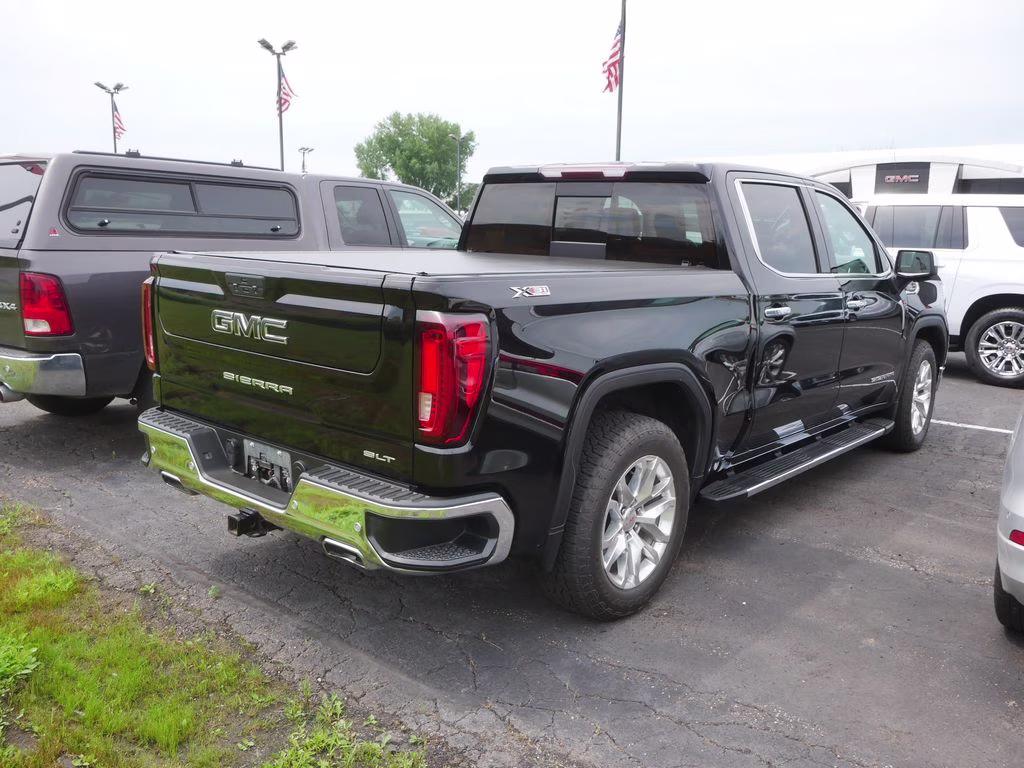 2021 Onyx Black GMC Sierra 1500 SLT 4X4 Truck
