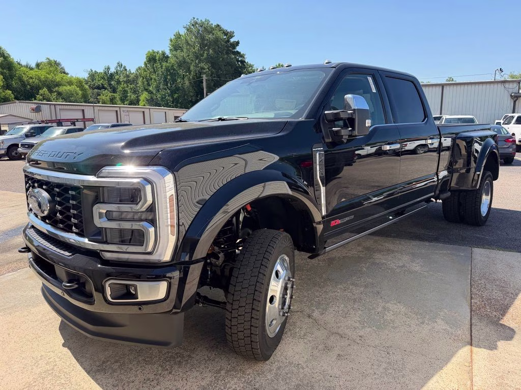 2026 Agate Black Metallic Ford Super Duty F-450 DRW Platinum 4X4 Truck