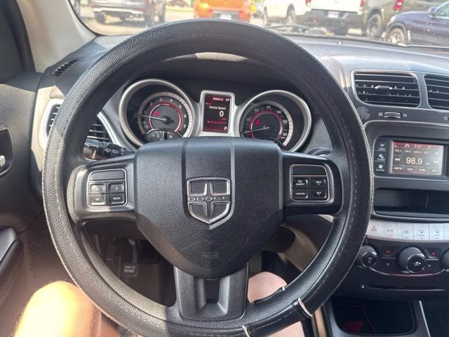 2018 Pitch Black Clearcoat Dodge Journey SE FWD SUV