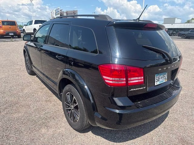 2018 Pitch Black Clearcoat Dodge Journey SE FWD SUV