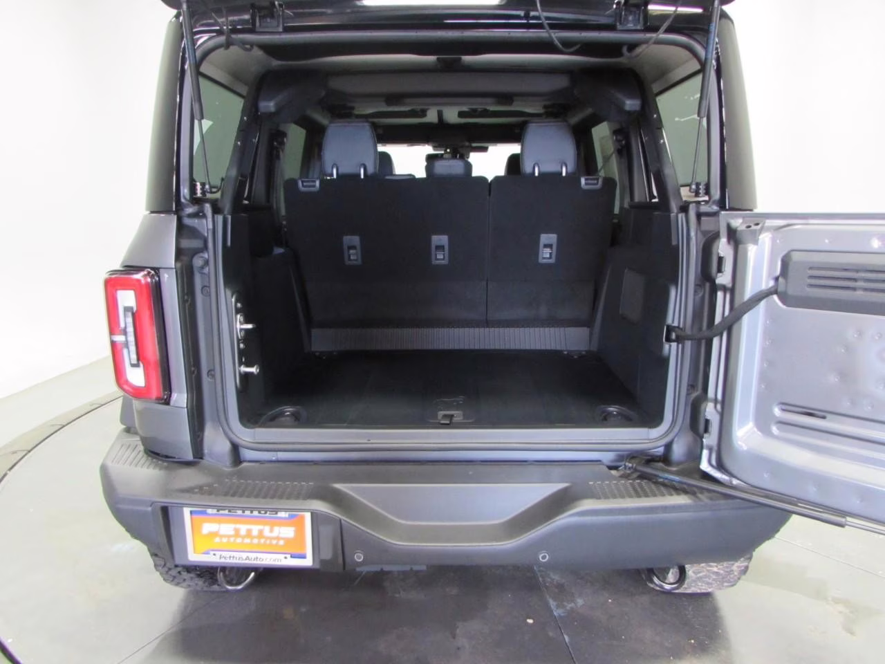 2025 Carbonized Gray Metallic Ford Bronco Badlands 4X4 SUV