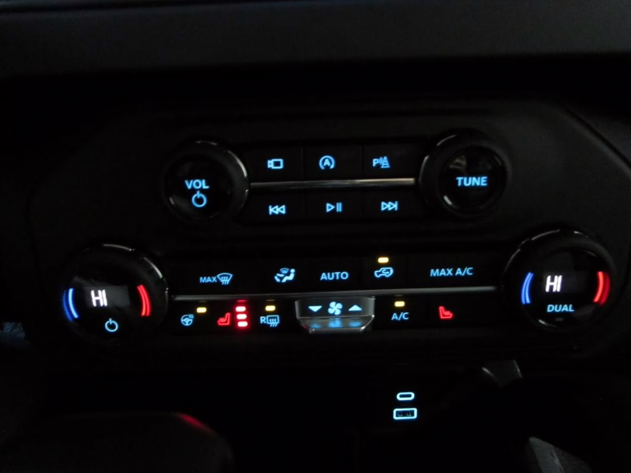 2025 Carbonized Gray Metallic Ford Bronco Badlands 4X4 SUV