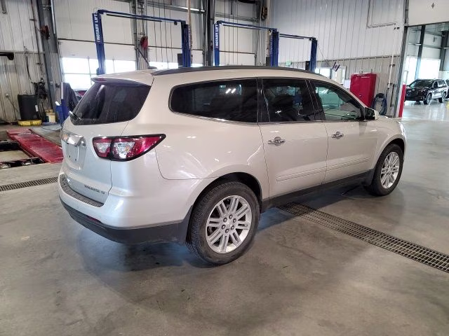 2013 Champagne Silver Metallic Chevrolet Traverse LT AWD SUV