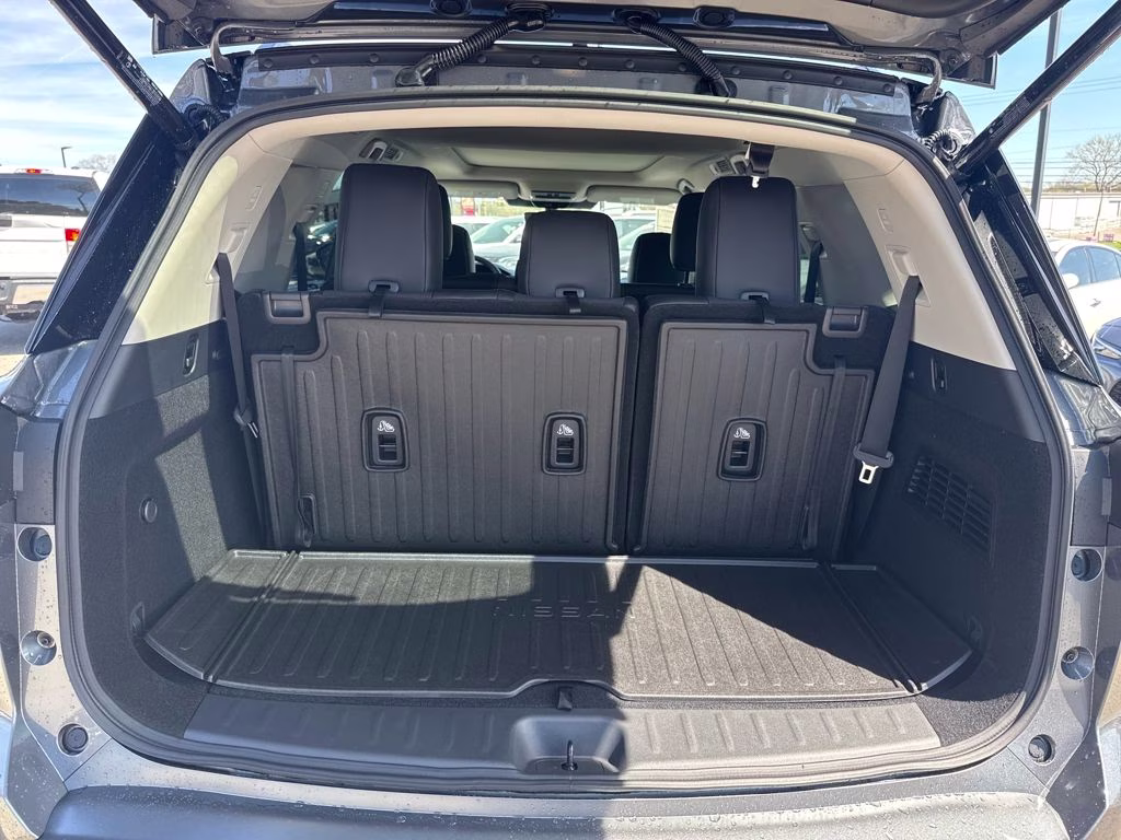 2026 Gun Metallic Nissan Pathfinder Platinum FWD SUV