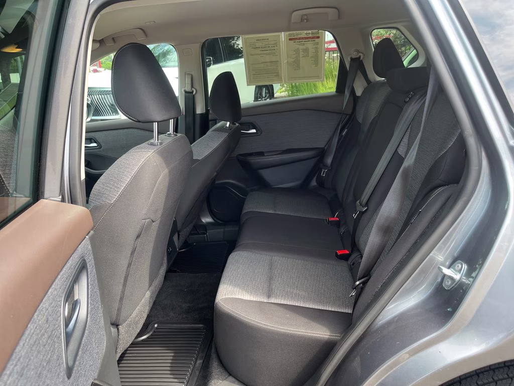 2023 Gun Metallic Nissan Rogue SV AWD SUV