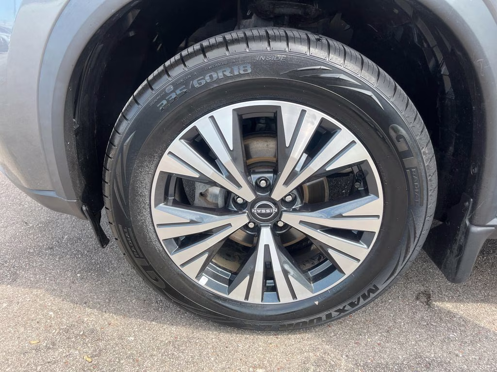 2023 Gun Metallic Nissan Rogue SV AWD SUV