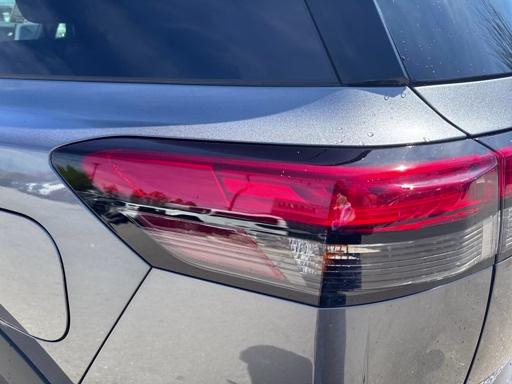 2026 Gun Metallic Nissan Pathfinder Platinum FWD SUV