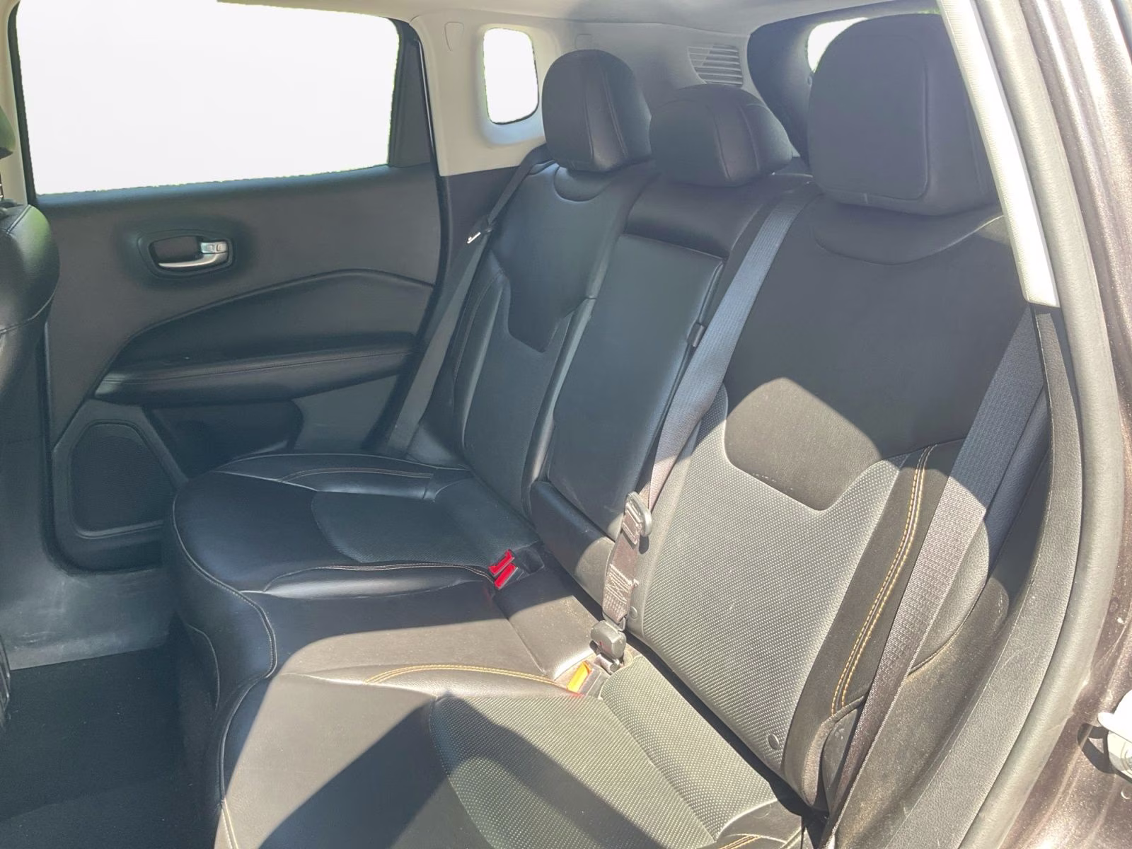 2020 Granite Crystal Metallic Clearcoat Jeep Compass Limited 4X4 SUV