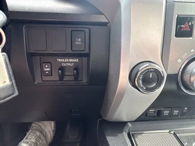 2020 Super White Toyota Tundra SR5 4X4 Truck