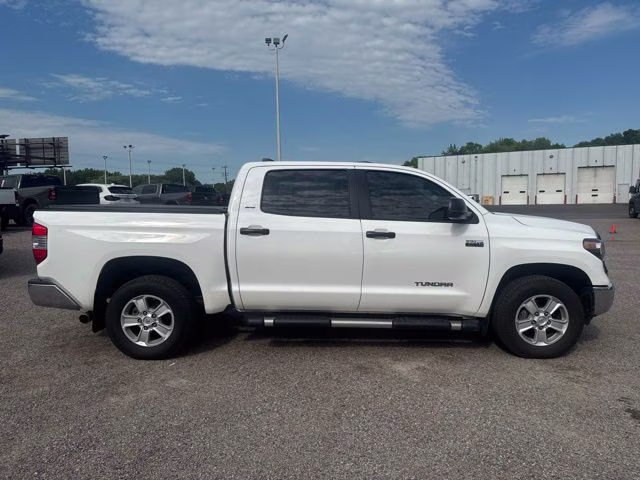2020 Super White Toyota Tundra SR5 4X4 Truck