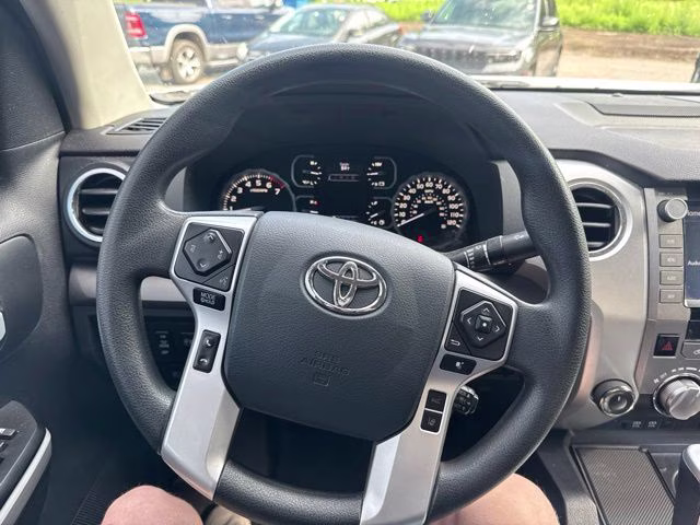 2020 Super White Toyota Tundra SR5 4X4 Truck