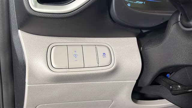 2023 Shimmering Silver Hyundai Venue SEL FWD SUV