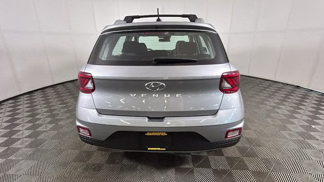 2023 Shimmering Silver Hyundai Venue SEL FWD SUV