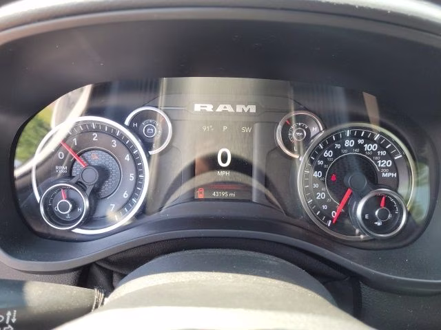 2019 Bright White Clearcoat Ram 1500 Big Horn/Lone Star 4X4 Truck