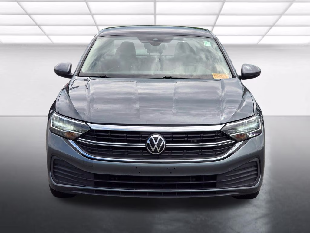 2024 Pyrite Silver Metallic Volkswagen Jetta 1.5T SE FWD Sedan