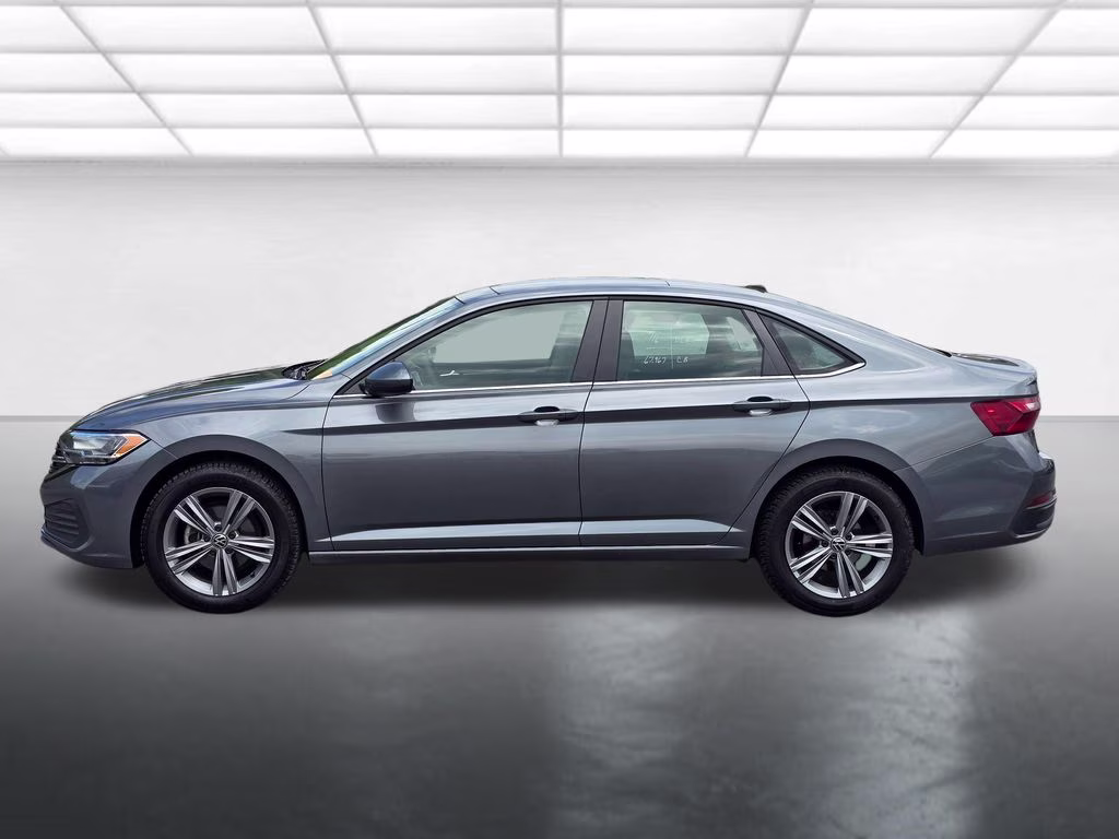 2024 Pyrite Silver Metallic Volkswagen Jetta 1.5T SE FWD Sedan