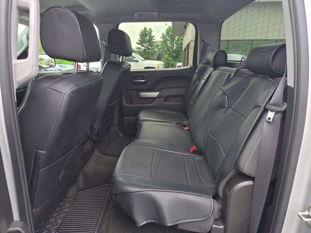 2017 Silver Ice Metallic Chevrolet Silverado 1500 LT 4X4 Truck