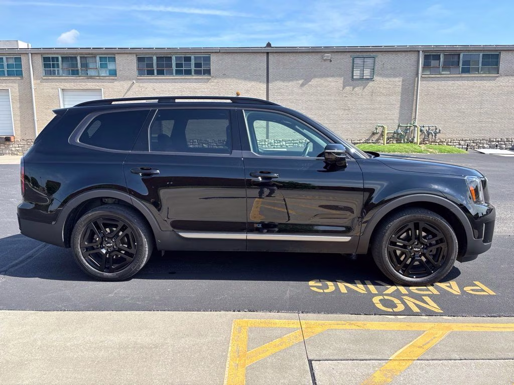 2023 Ebony Black Kia Telluride SX X-Line AWD SUV