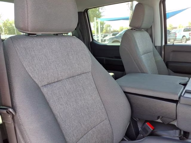 2024 Oxford White Ford Super Duty F-350 SRW XL 4X4 Truck