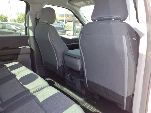 2024 Oxford White Ford Super Duty F-350 SRW XL 4X4 Truck