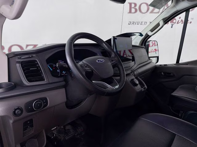 2022 Oxford White Ford E-Transit-350 Base RWD Van