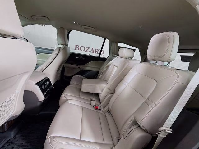 2023 Black Metallic Lincoln Aviator Standard RWD SUV