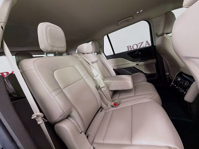 2023 Black Metallic Lincoln Aviator Standard RWD SUV
