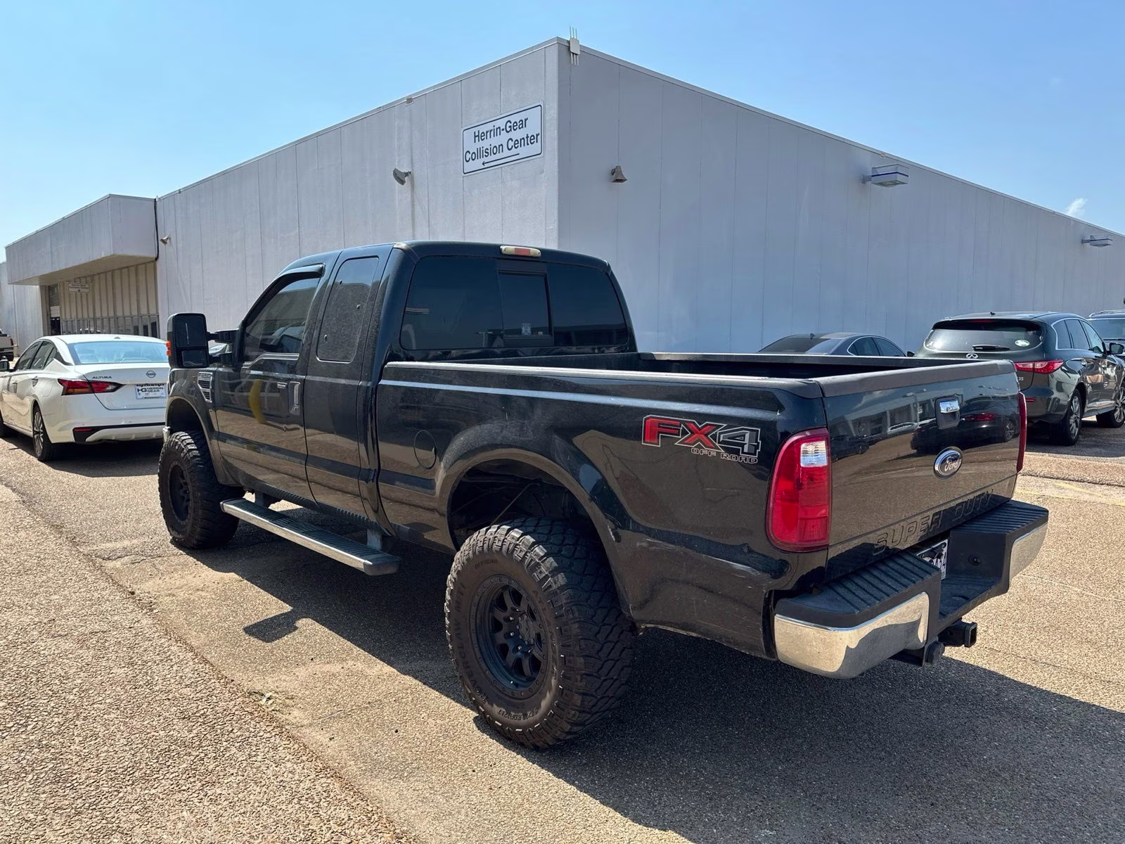 2010 Black Ford Super Duty F-250 SRW XL 4X4 Truck