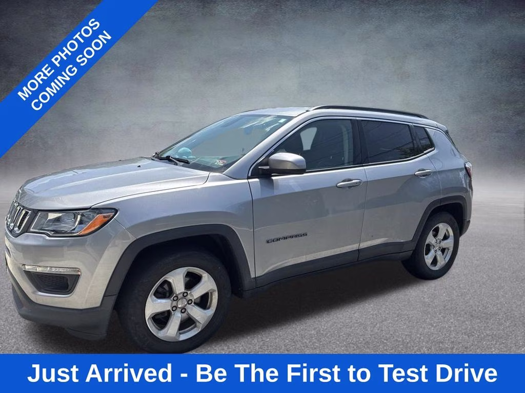 2019 Billet Silver Metallic Clearcoat Jeep Compass Latitude FWD SUV