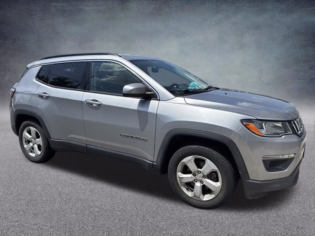 2019 Billet Silver Metallic Clearcoat Jeep Compass Latitude FWD SUV