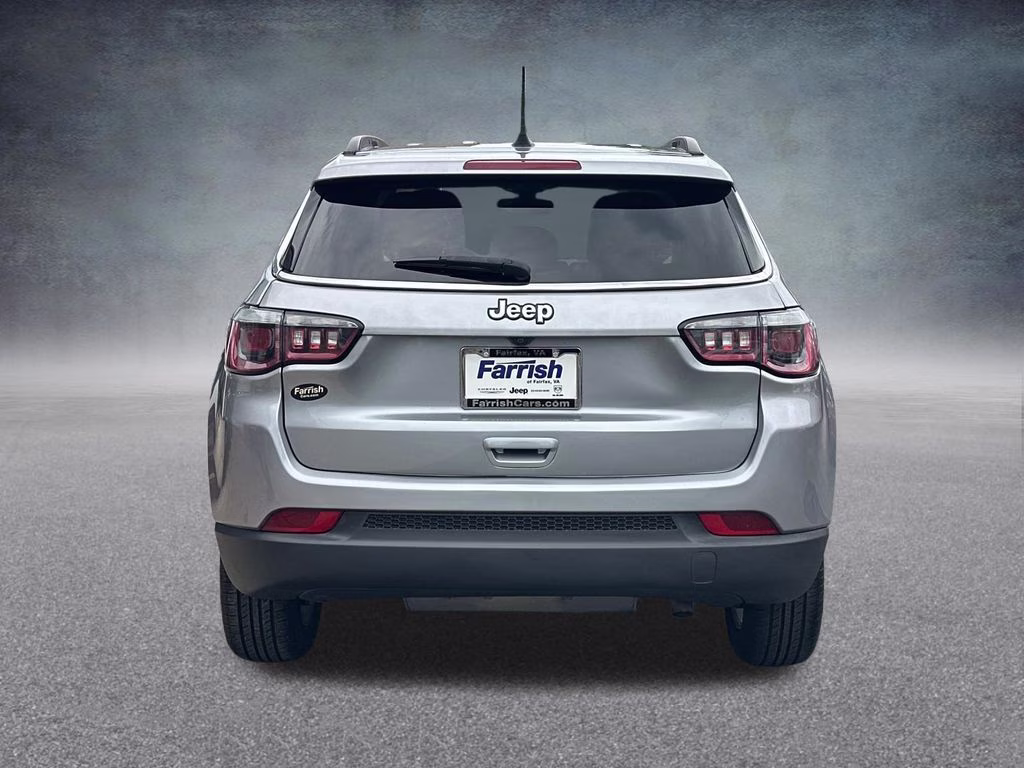 2019 Billet Silver Metallic Clearcoat Jeep Compass Latitude FWD SUV