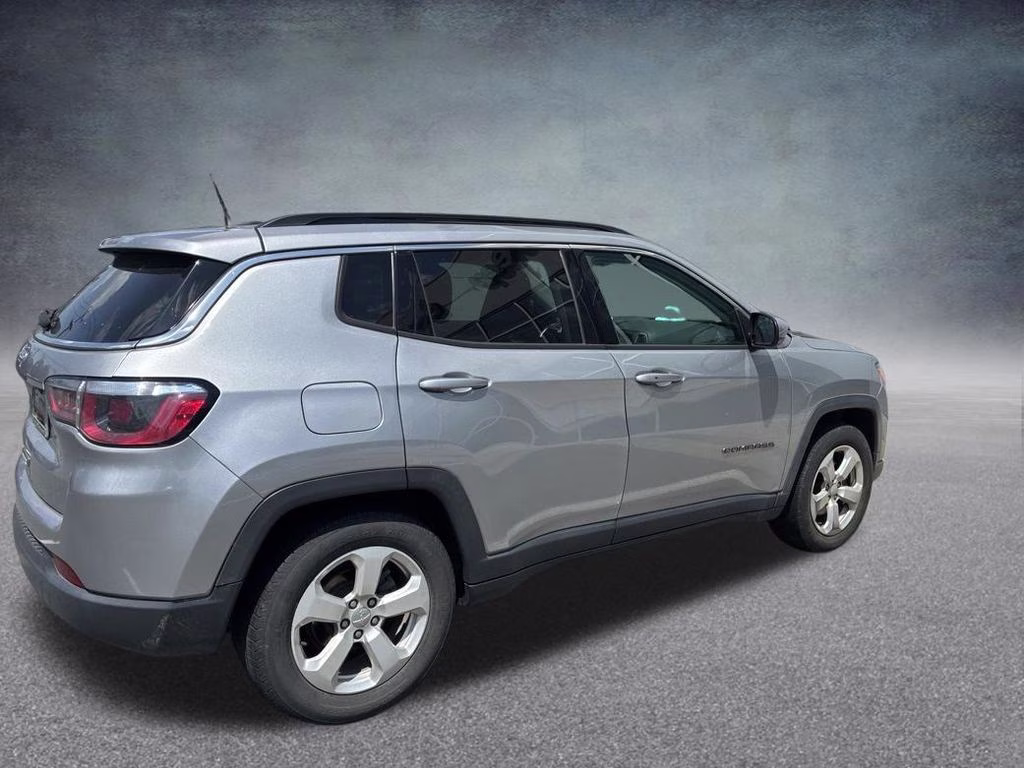 2019 Billet Silver Metallic Clearcoat Jeep Compass Latitude FWD SUV