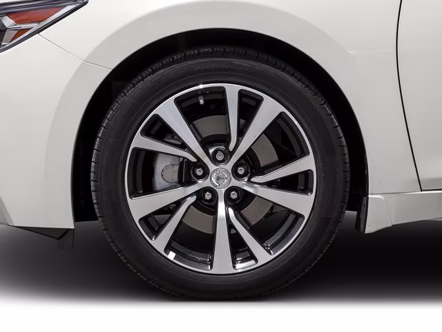 2016 Gun Metallic Nissan Maxima Platinum FWD Sedan
