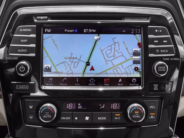 2016 Gun Metallic Nissan Maxima Platinum FWD Sedan