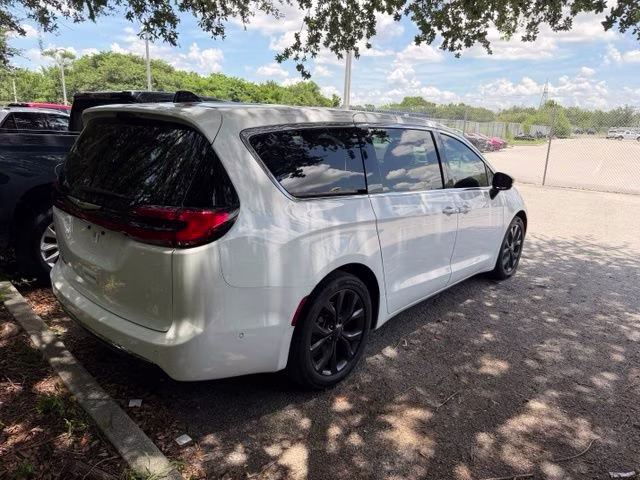 2025 Bright White Clearcoat Chrysler Pacifica Select FWD Van