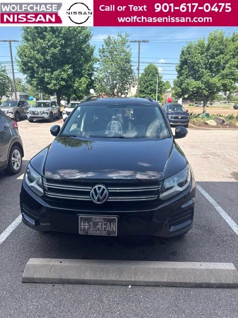 2017 Pearl Metallic Volkswagen Tiguan Limited 2.0T FWD SUV