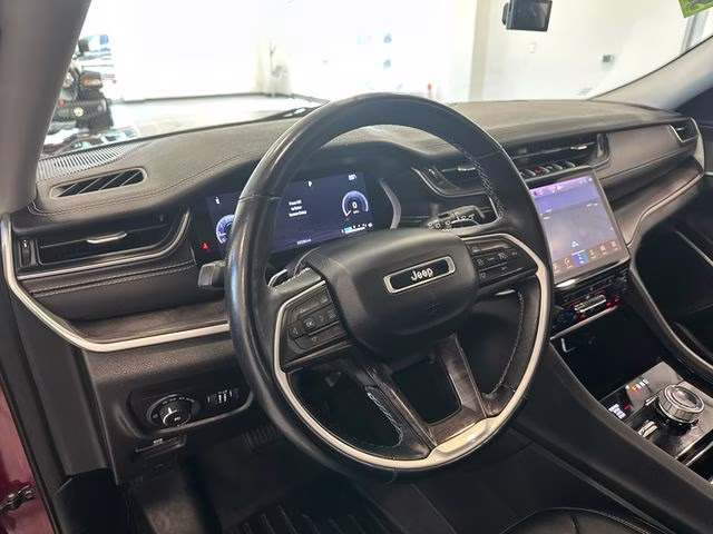 2022 Velvet Red Pearlcoat Jeep Grand Cherokee L Limited 4X4 SUV