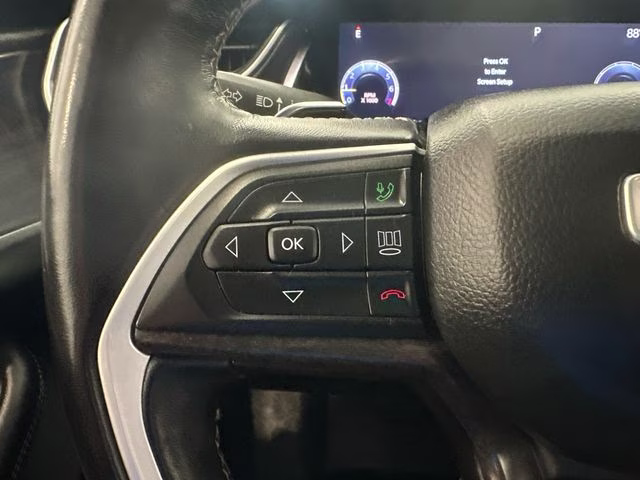 2022 Velvet Red Pearlcoat Jeep Grand Cherokee L Limited 4X4 SUV