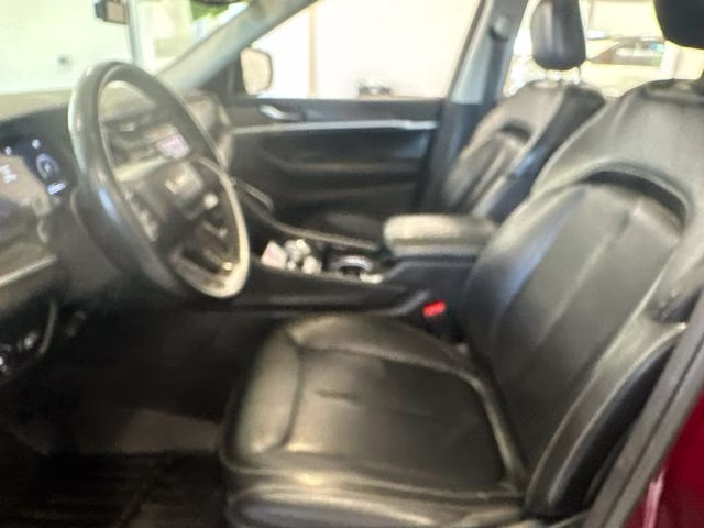 2022 Velvet Red Pearlcoat Jeep Grand Cherokee L Limited 4X4 SUV