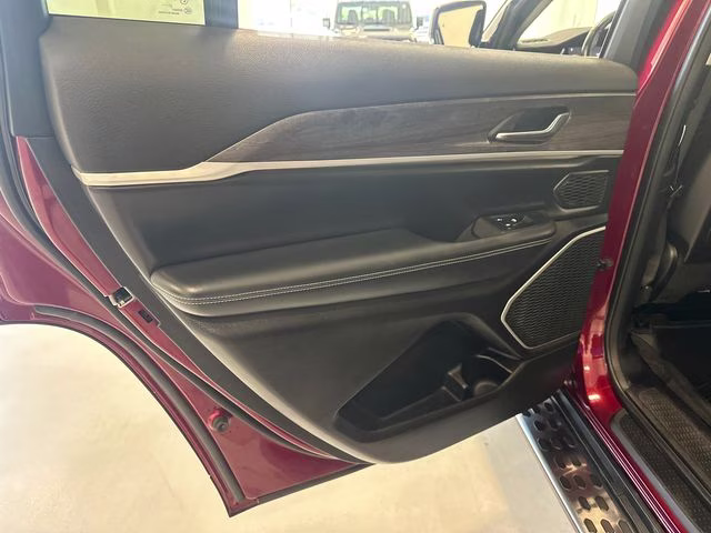 2022 Velvet Red Pearlcoat Jeep Grand Cherokee L Limited 4X4 SUV