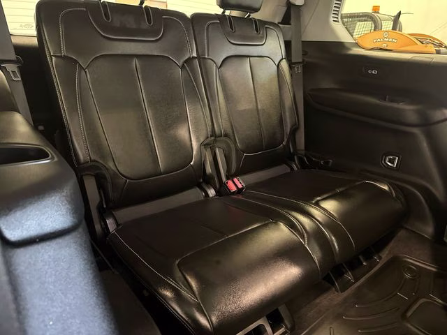 2022 Velvet Red Pearlcoat Jeep Grand Cherokee L Limited 4X4 SUV
