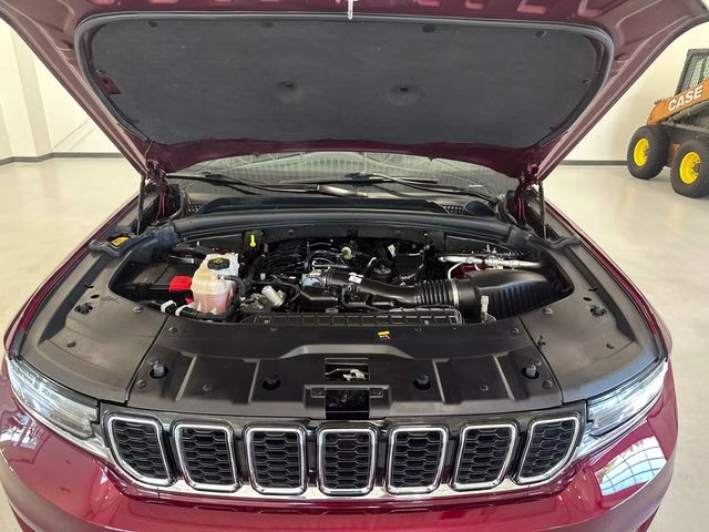 2022 Velvet Red Pearlcoat Jeep Grand Cherokee L Limited 4X4 SUV