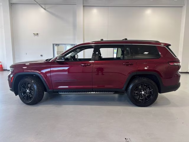 2022 Velvet Red Pearlcoat Jeep Grand Cherokee L Limited 4X4 SUV