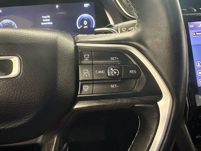 2022 Velvet Red Pearlcoat Jeep Grand Cherokee L Limited 4X4 SUV