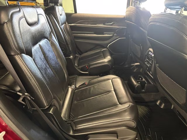 2022 Velvet Red Pearlcoat Jeep Grand Cherokee L Limited 4X4 SUV