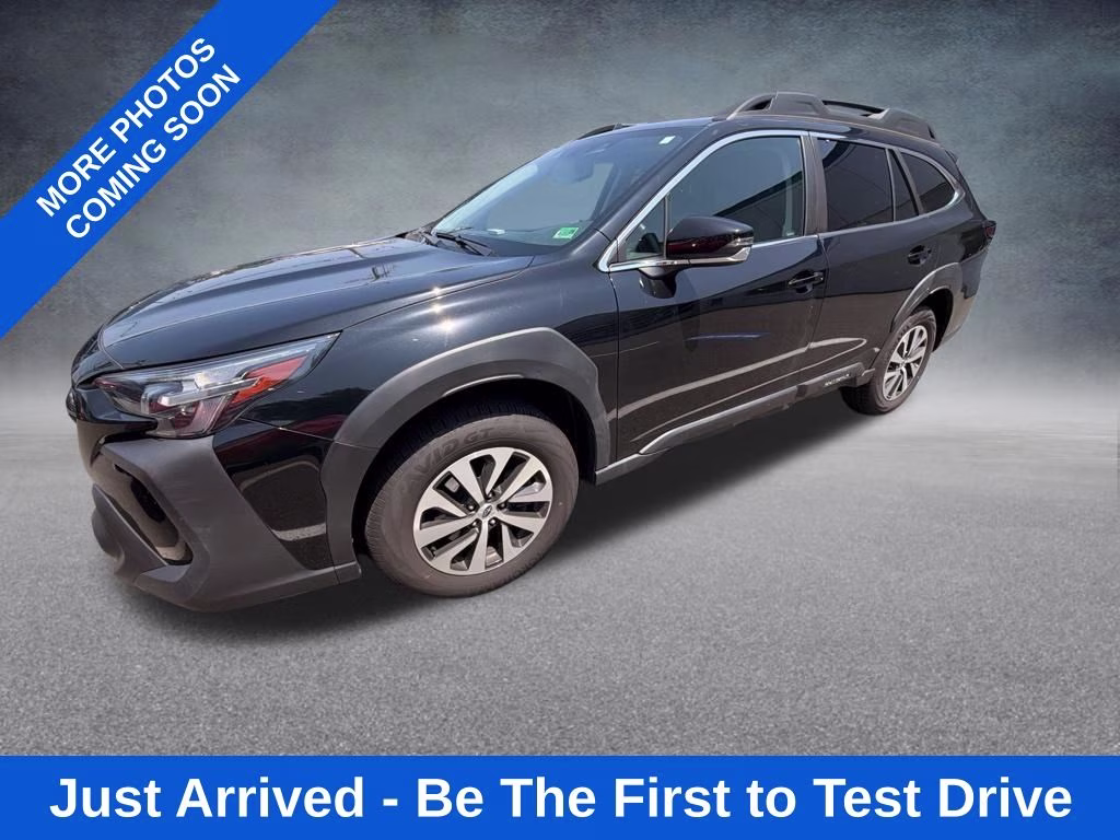 2024 Crystal Black Silica Subaru Outback Premium AWD SUV
