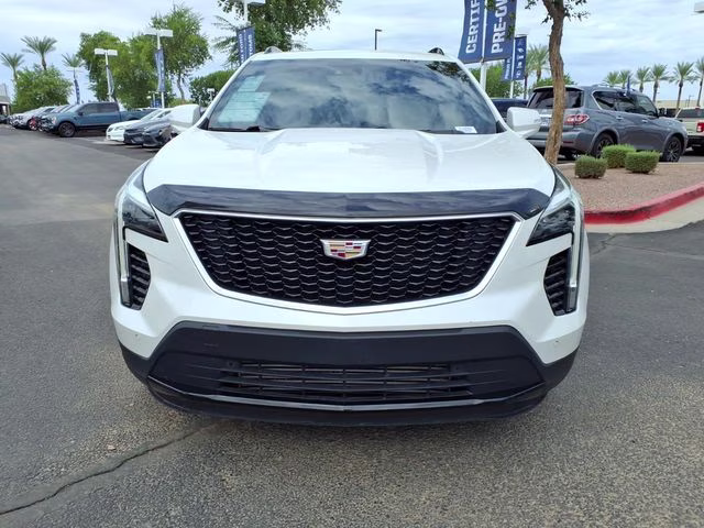 2022 Crystal White Tricoat Cadillac XT4 Sport FWD SUV