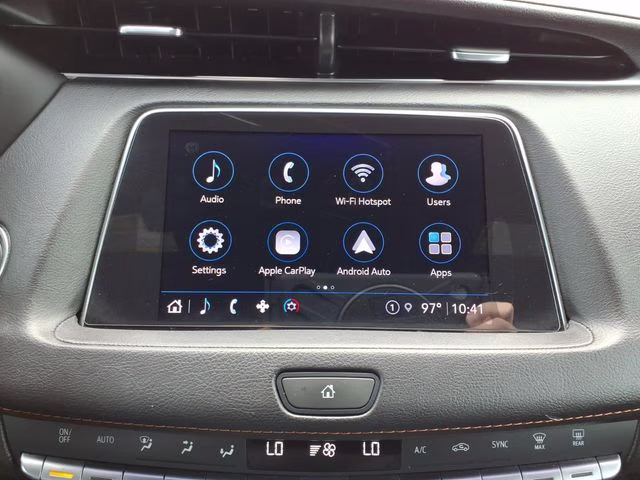 2022 Crystal White Tricoat Cadillac XT4 Sport FWD SUV